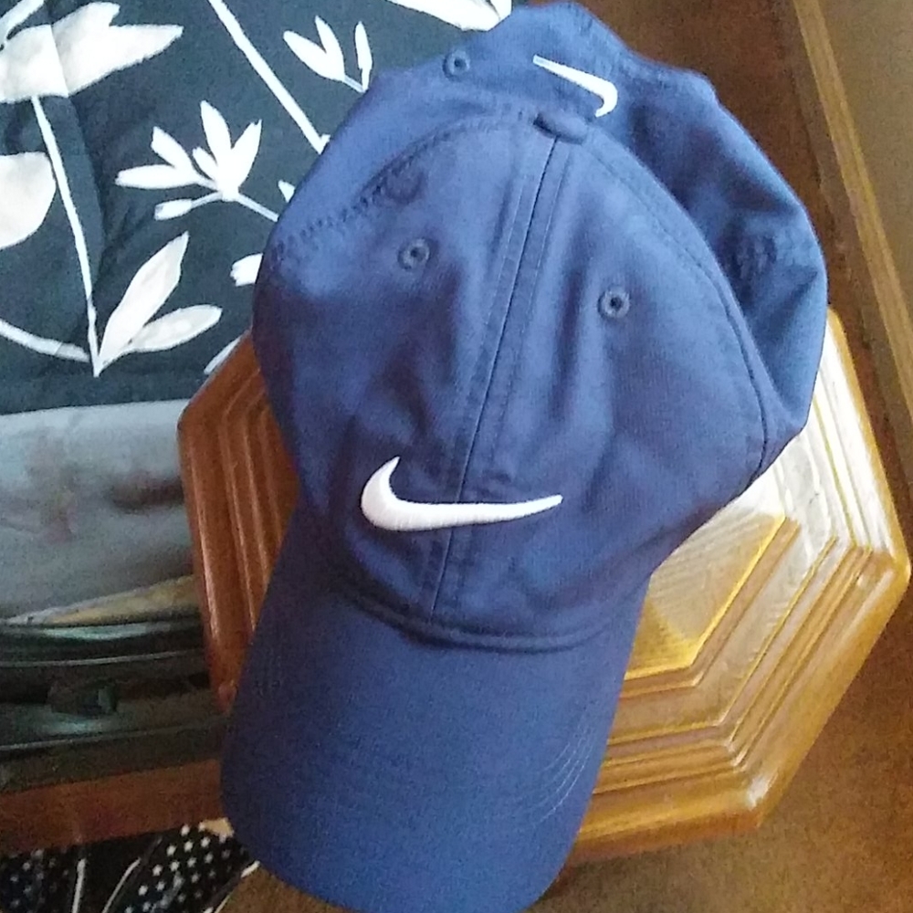 MEN'S NIKE HAT